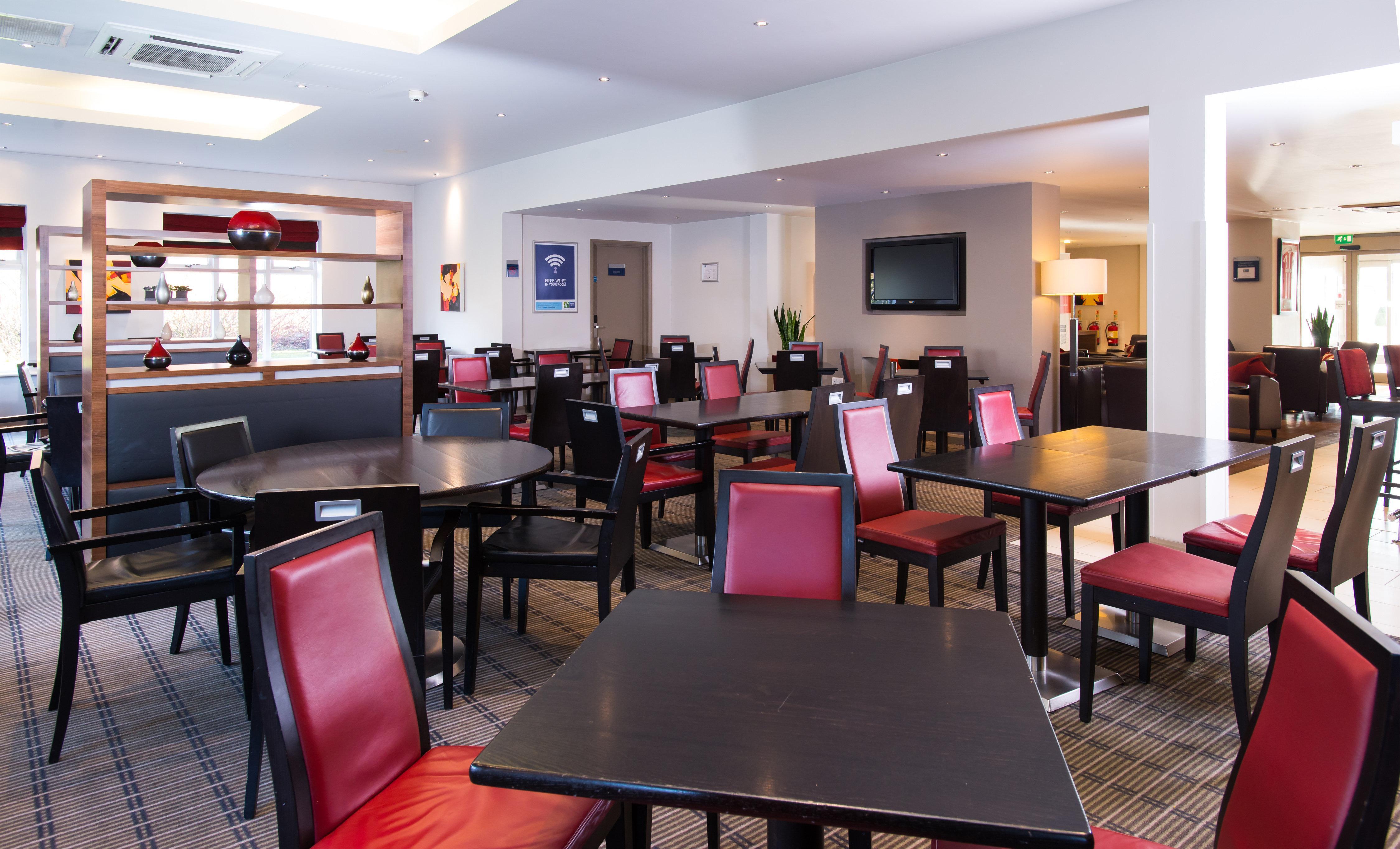 Holiday Inn Express Stoke-On-Trent, An Ihg Hotel Экстерьер фото