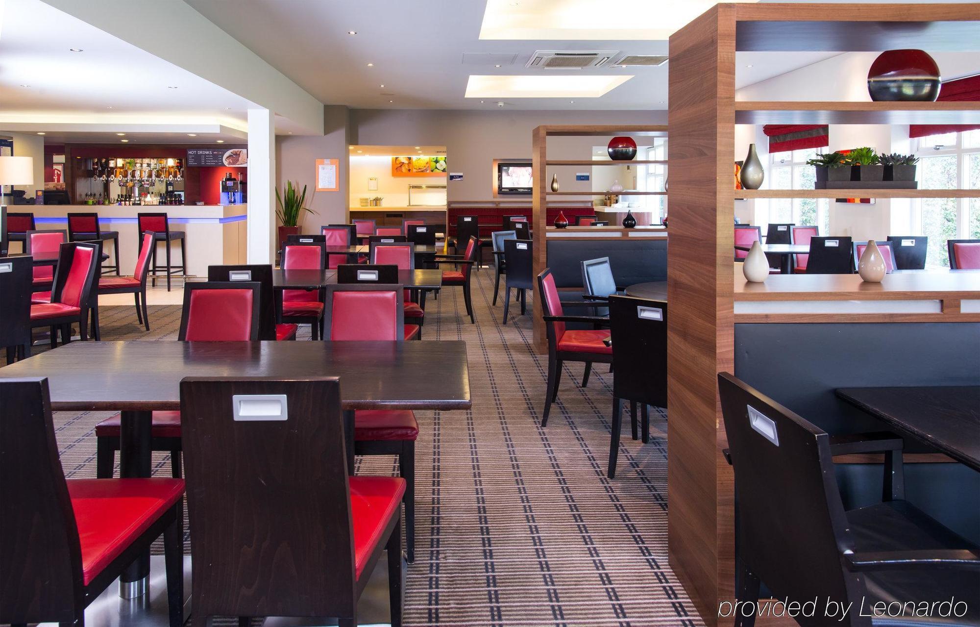 Holiday Inn Express Stoke-On-Trent, An Ihg Hotel Экстерьер фото