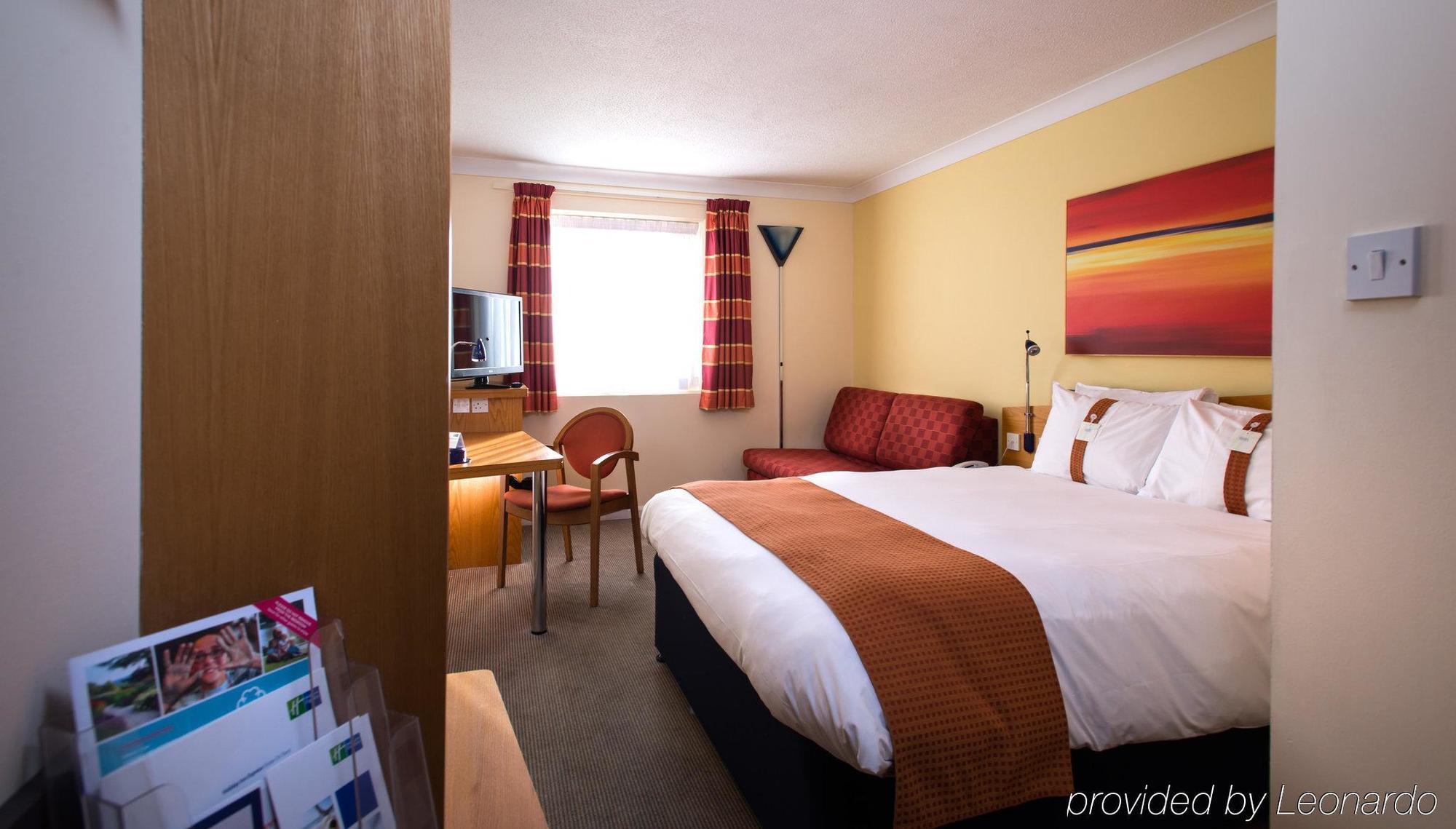 Holiday Inn Express Stoke-On-Trent, An Ihg Hotel Экстерьер фото